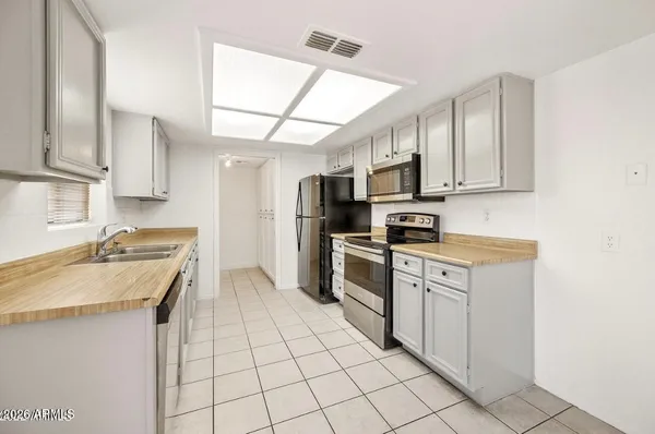 $2,500 | 2848 East Brown Road, Unit 52, Mesa, AZ 85213