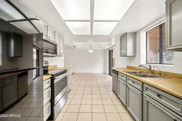 $2,500 | 2848 East Brown Road, Unit 52, Mesa, AZ 85213