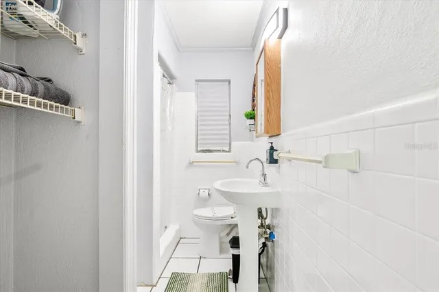 $1,500 | 3901 Iroquois Avenue, Sarasota, FL 34234