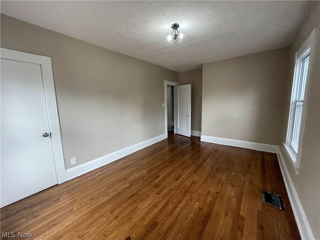 1843 Farmington Road Cleveland, OH 44112 - Photo 27 of 48
