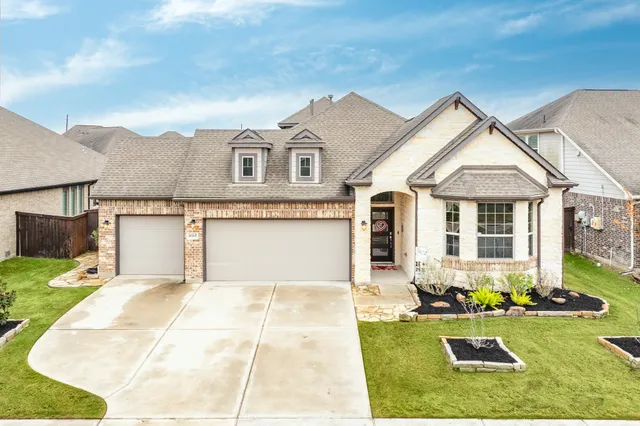 $495,000 | 10215 Lewis Lane, Iowa Colony, TX 77583