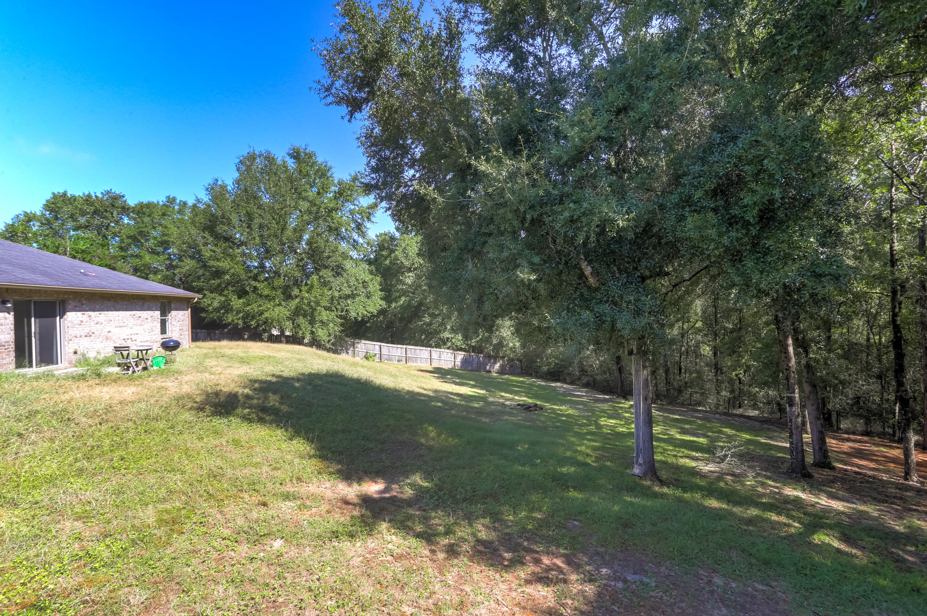 6229 Flash Lane Crestview, FL 32536 - Photo 42 of 51 a backyard of a house