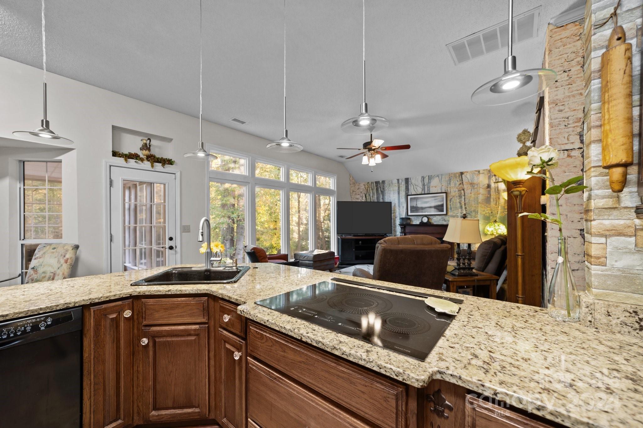 372 Reed Creek Road Mooresville, NC 28117 - Photo 18 of 38 Gallery Image 18