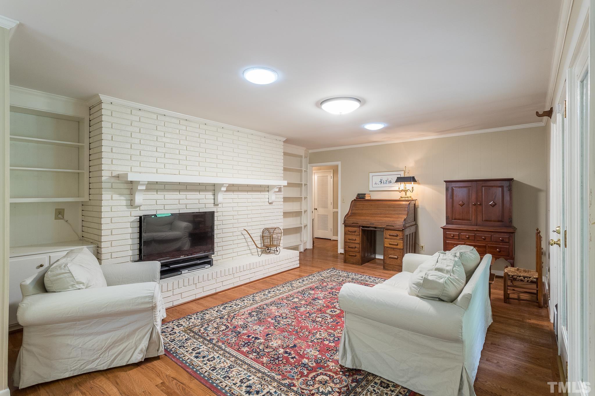 3713 Corbin Street Raleigh, NC 27612 - Photo 17 of 32 Gallery Image 17