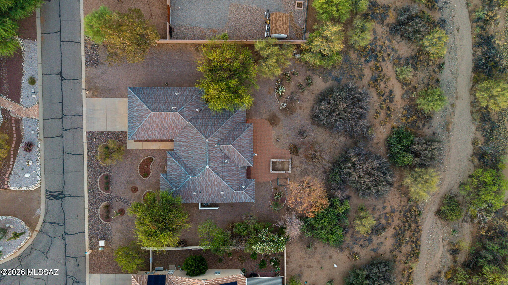 564 East Drawdown Trail Vail, AZ 85641 - Photo 36 of 41