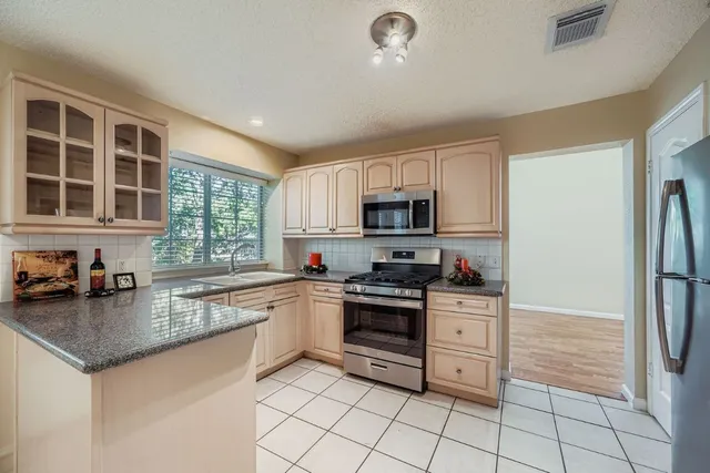 $2,550 | 2812 Little Elm Trail, Cedar Park, TX 78613