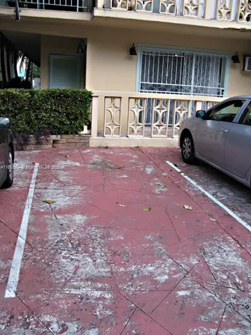 $1,650 | 921 Meridian Avenue, Unit 9, Miami Beach, FL 33139