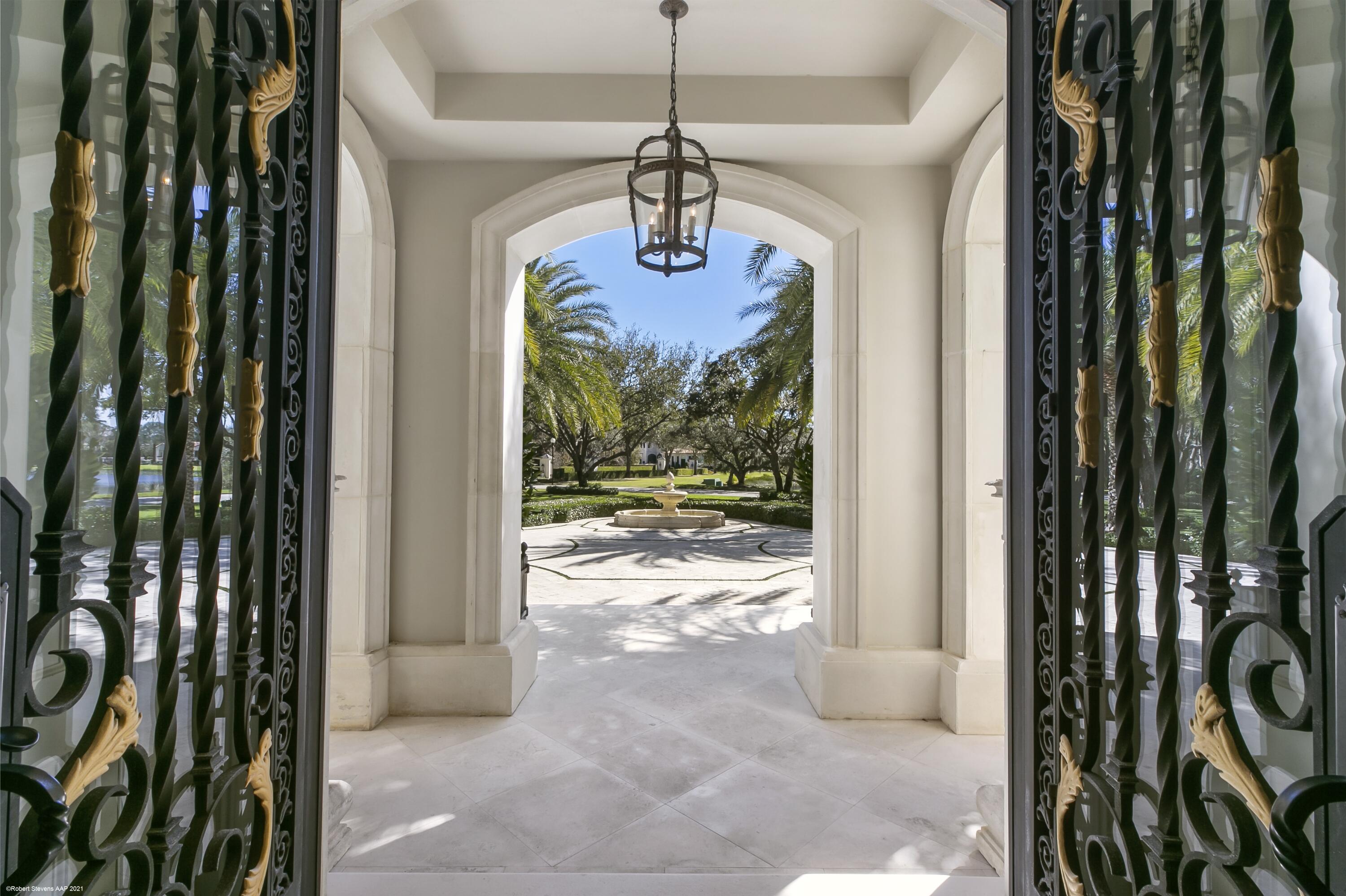 146 Bears Club Drive Jupiter, FL 33477 - Photo 14 of 115 Front Entry
