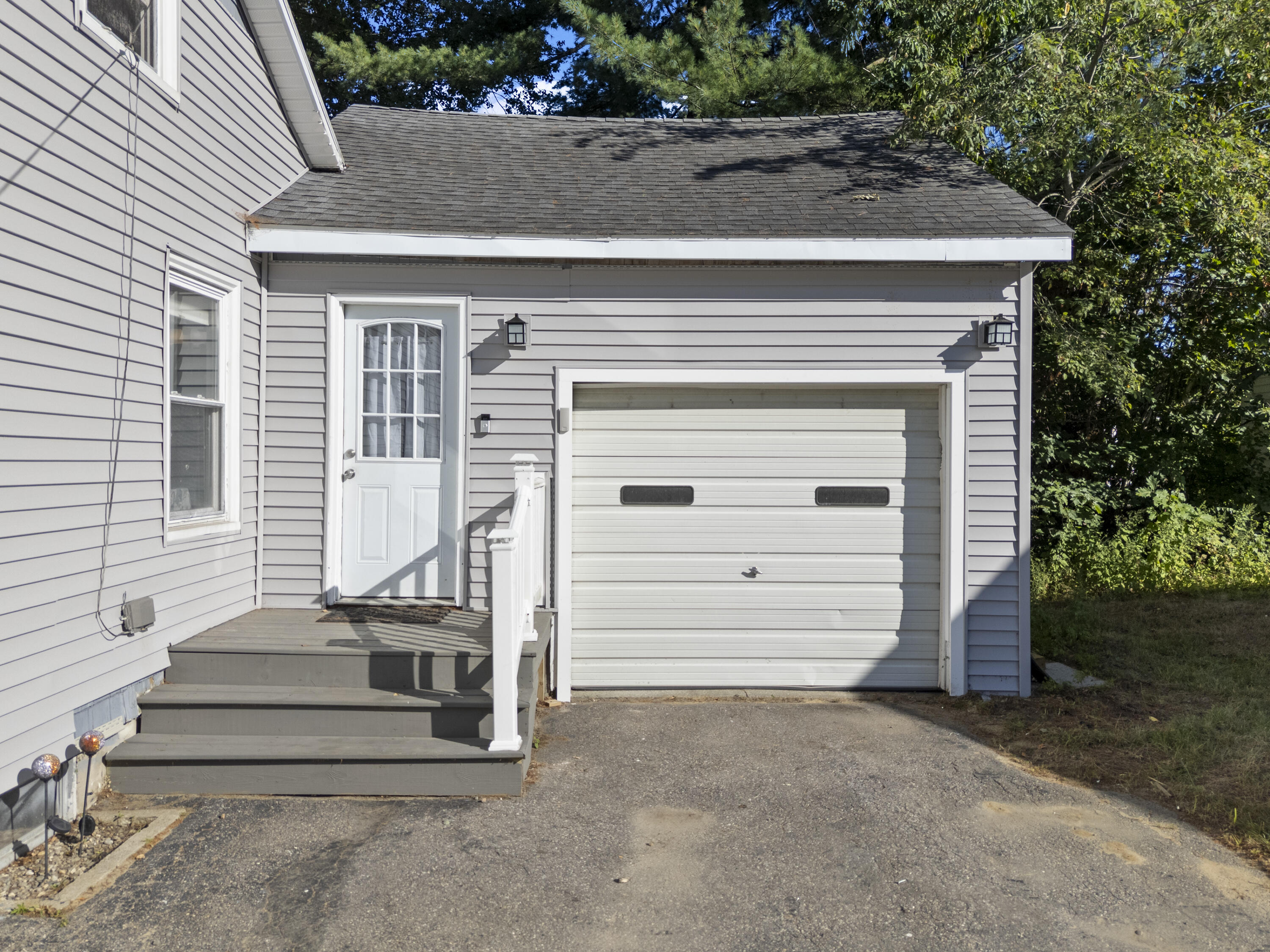 31 Bonython Avenue Saco, ME 04072 - Photo 7 of 52 31 Bonython Ave_105