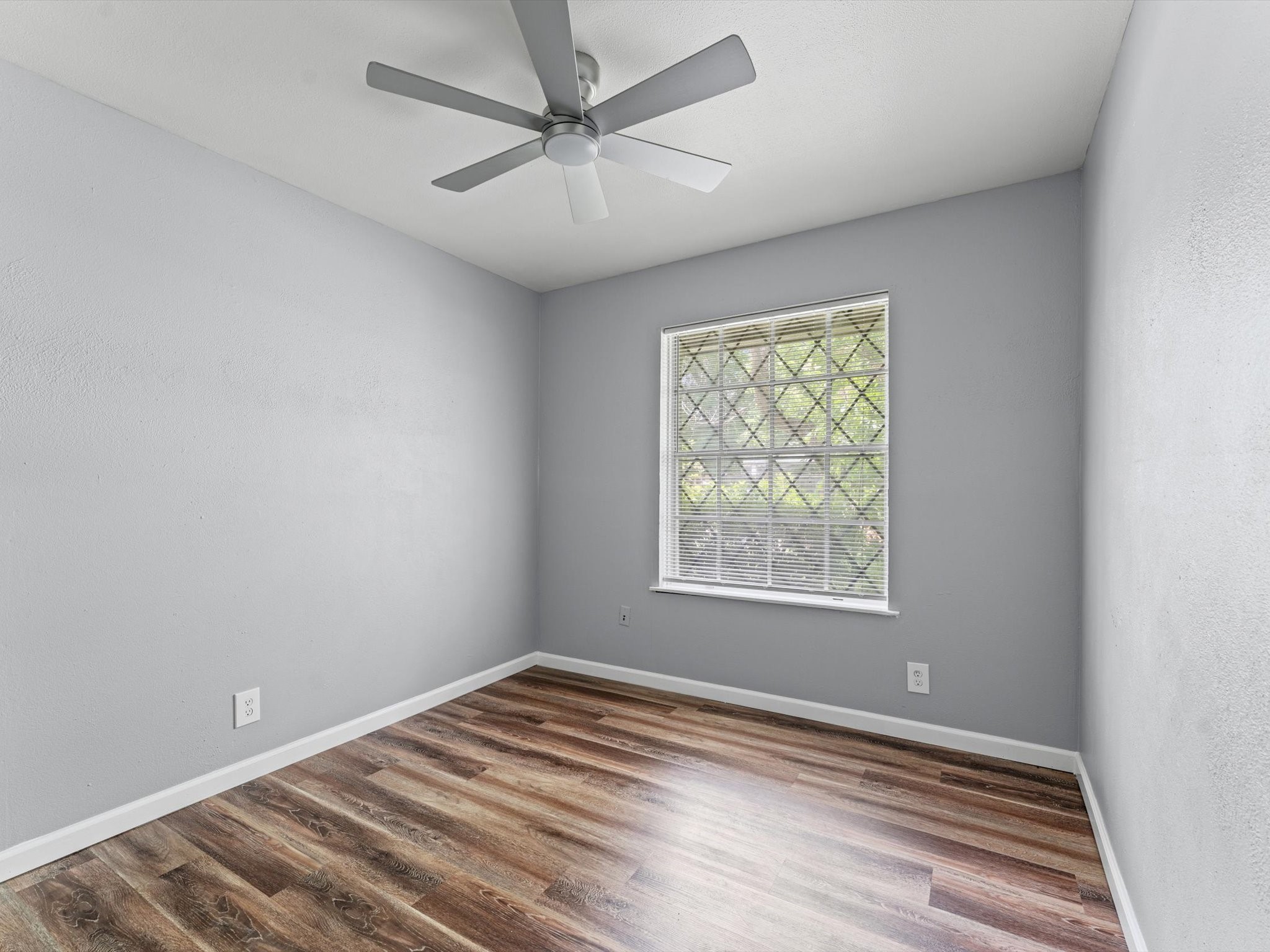 12607 Bauman Road Houston, TX 77037 - Photo 8 of 15