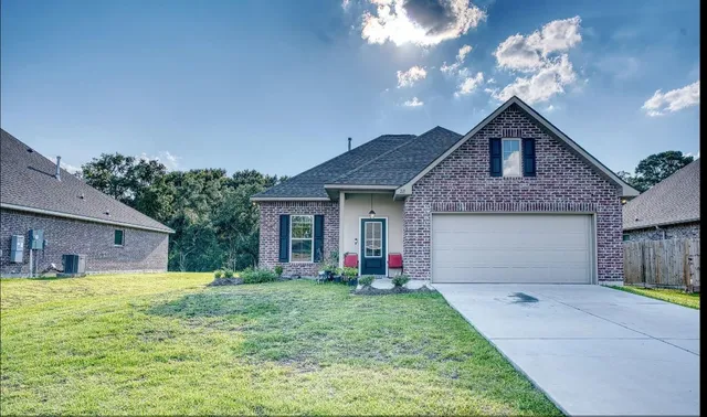 $2,400 | 211 Zachary Ln Bridge, Bridge City, TX 77611
