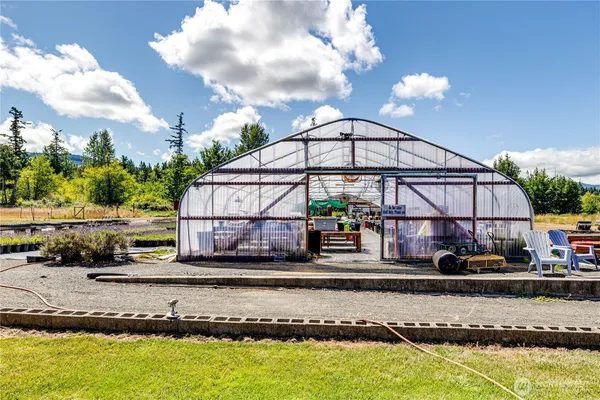 $1,440,000 | 274154 Highway 101, Sequim, WA 98382
