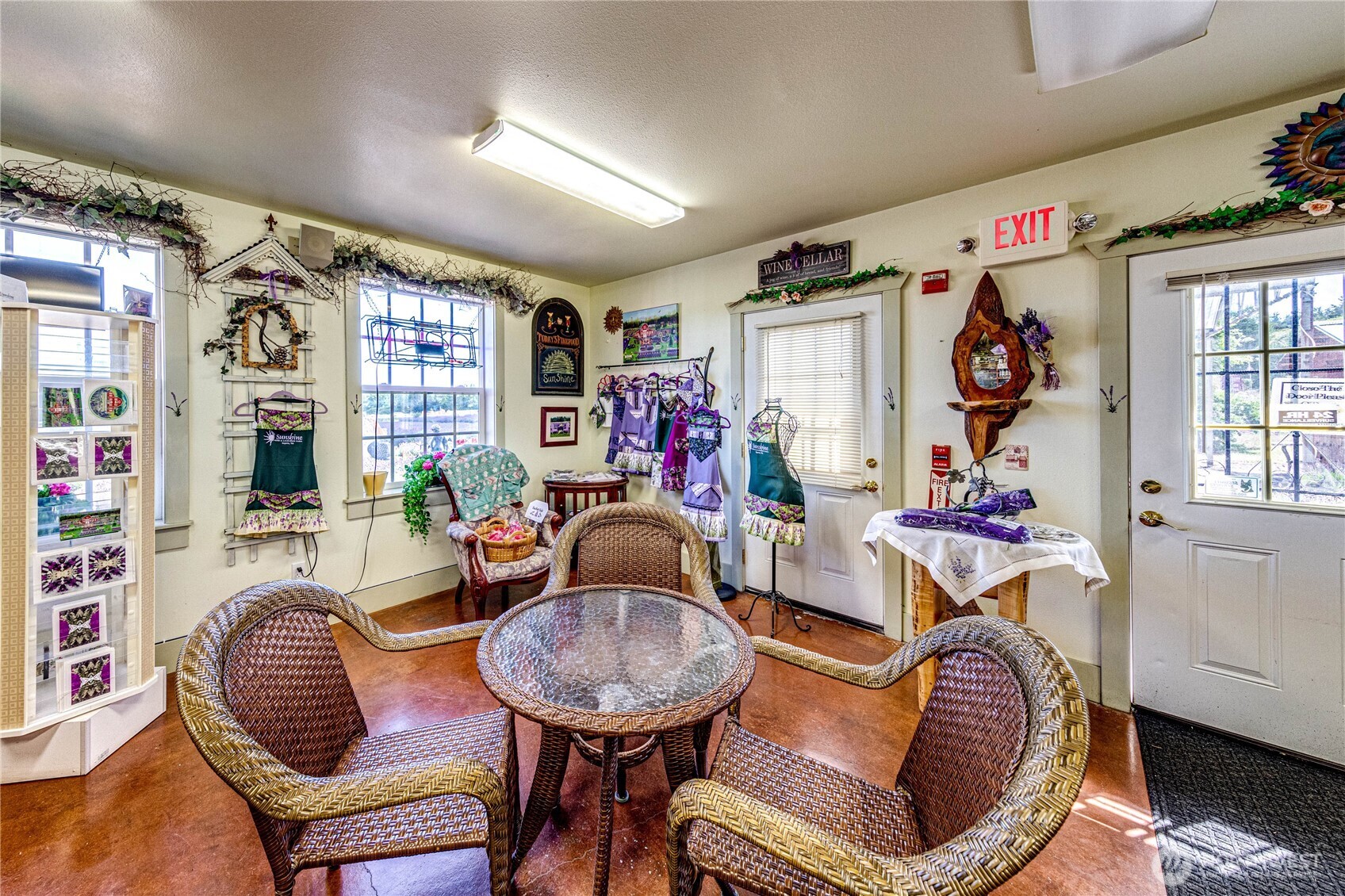 274154 Highway 101 Sequim, WA 98382 - Photo 18 of 39