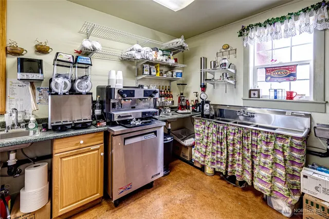 $1,440,000 | 274154 Highway 101, Sequim, WA 98382