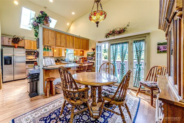 $1,440,000 | 274154 Highway 101, Sequim, WA 98382