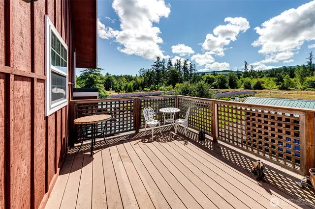 $1,440,000 | 274154 Highway 101, Sequim, WA 98382