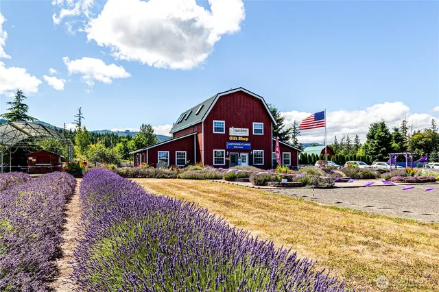 $1,440,000 | 274154 Highway 101, Sequim, WA 98382