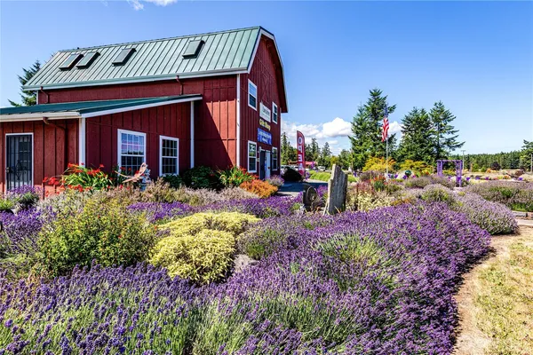 $1,440,000 | 274154 Highway 101, Sequim, WA 98382