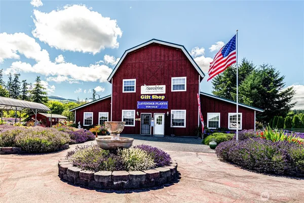 $1,440,000 | 274154 Highway 101, Sequim, WA 98382