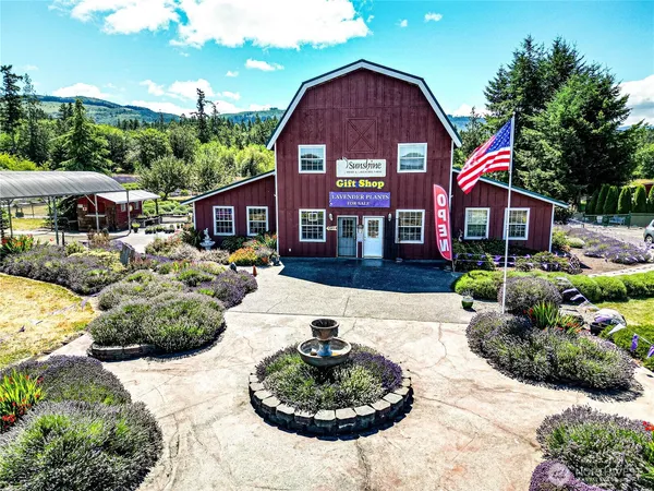 $1,440,000 | 274154 Highway 101, Sequim, WA 98382