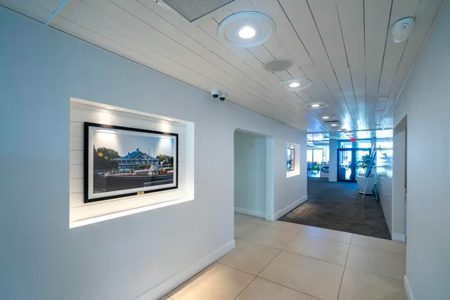 $3,300 | 123 Lakeshore Drive, Unit 745, North Palm Beach, FL 33408