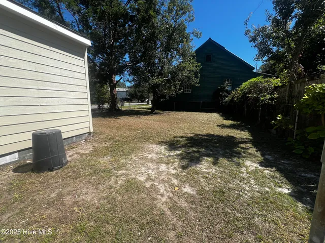 $1,550 | 202 Meares Street, Wilmington, NC 28401