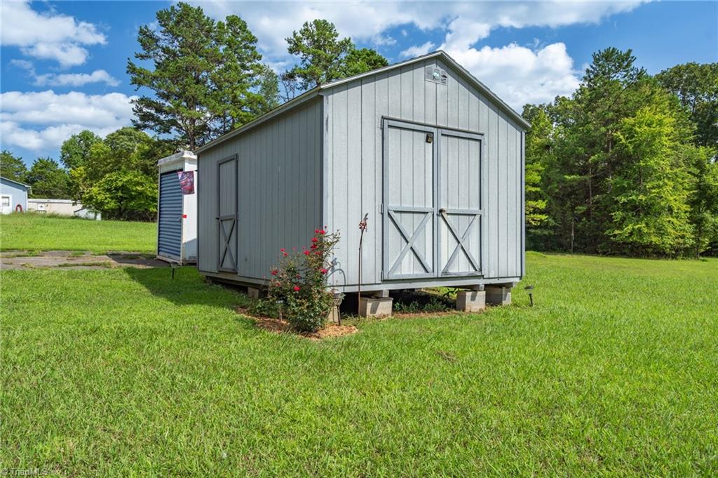 5597 Wagoner Road Trinity, NC 27370 - Photo 30 of 41 Storage building
