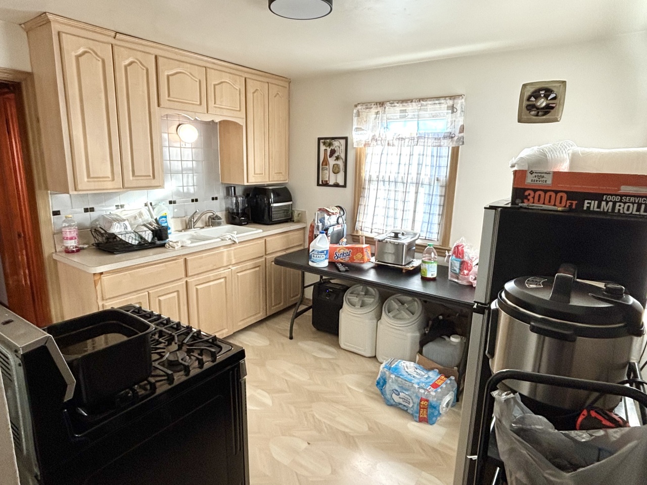 3956 North 60th Street Milwaukee, WI 53216 - Photo 5 of 20 Bright Kitchen