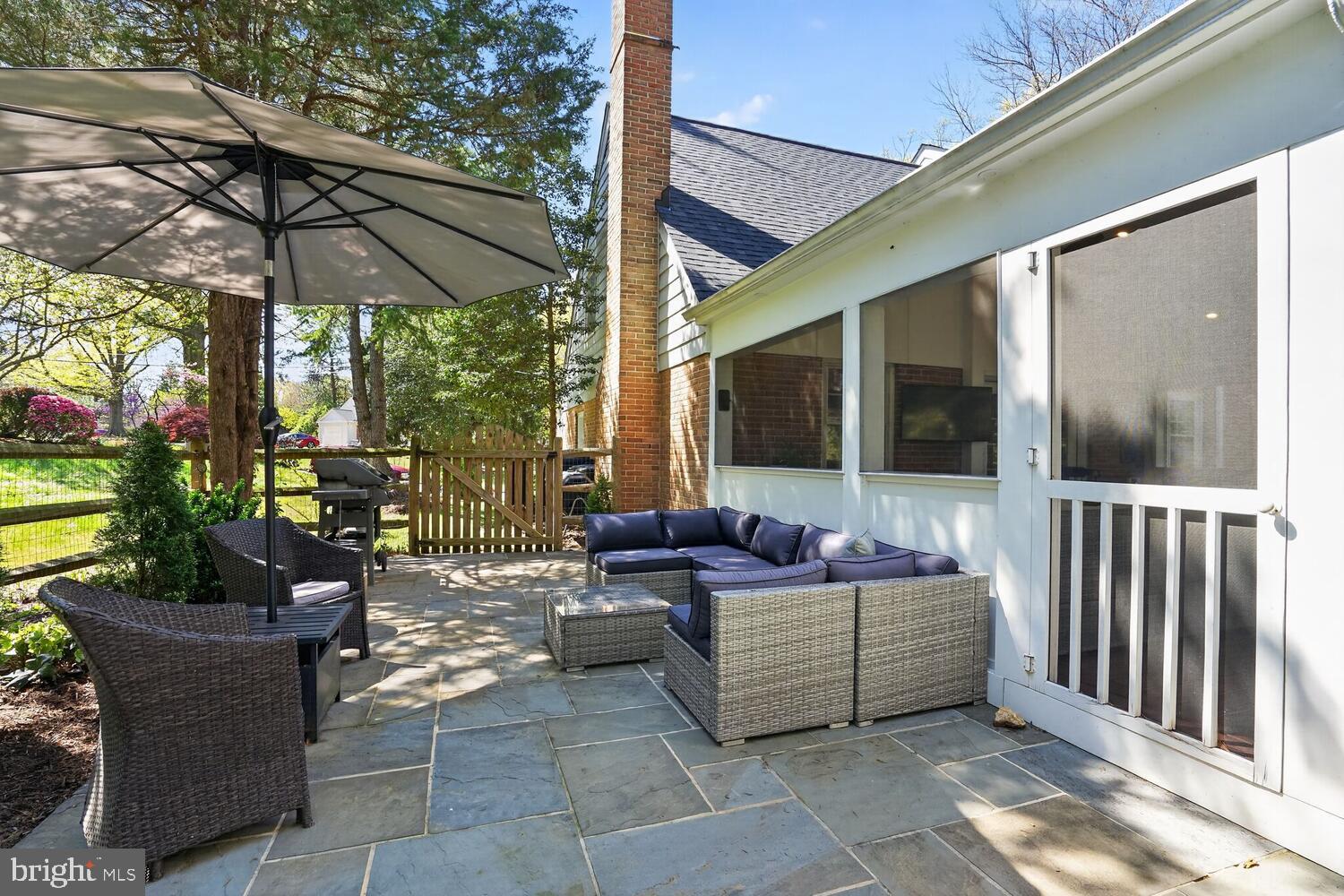 3811 Bent Branch Road Falls Church, VA 22041 - Photo 16 of 50 Rear Exterior - flagstone patio