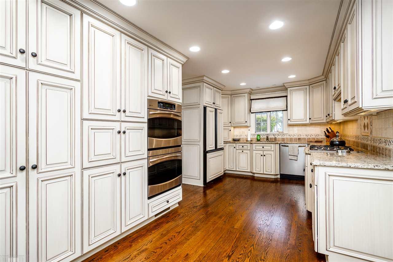152 Cloverly Road Grosse Pointe Farms, MI 48236 - Photo 22 of 59