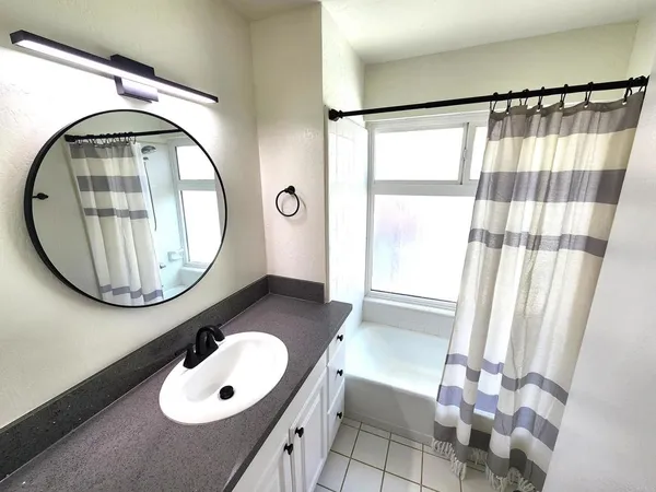 $5,200 | 80 North Lucas Court, Thousand Oaks, CA 91320