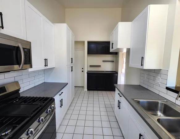 $5,200 | 80 North Lucas Court, Thousand Oaks, CA 91320