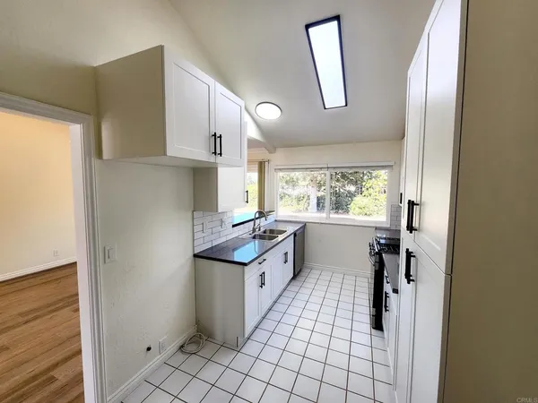 $5,200 | 80 North Lucas Court, Thousand Oaks, CA 91320