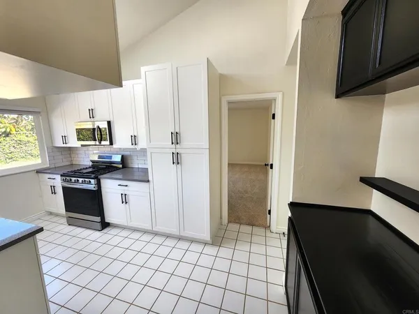 $5,200 | 80 North Lucas Court, Thousand Oaks, CA 91320