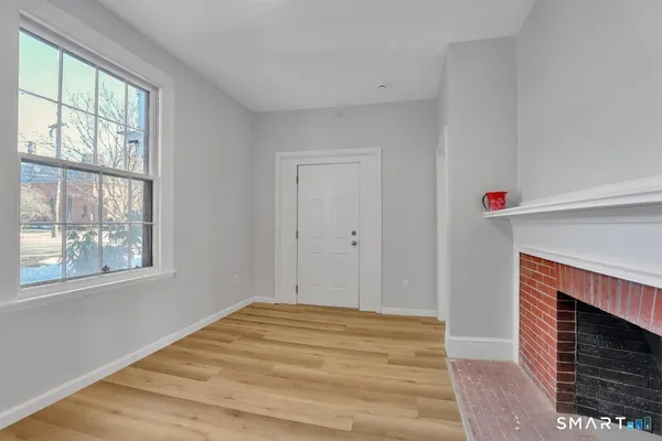 $1,900 | 192 Hartford Road, Unit B, Manchester, CT 06040