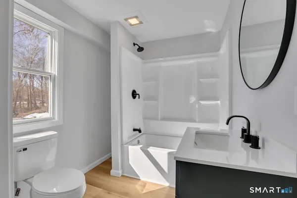 $1,900 | 192 Hartford Road, Unit B, Manchester, CT 06040