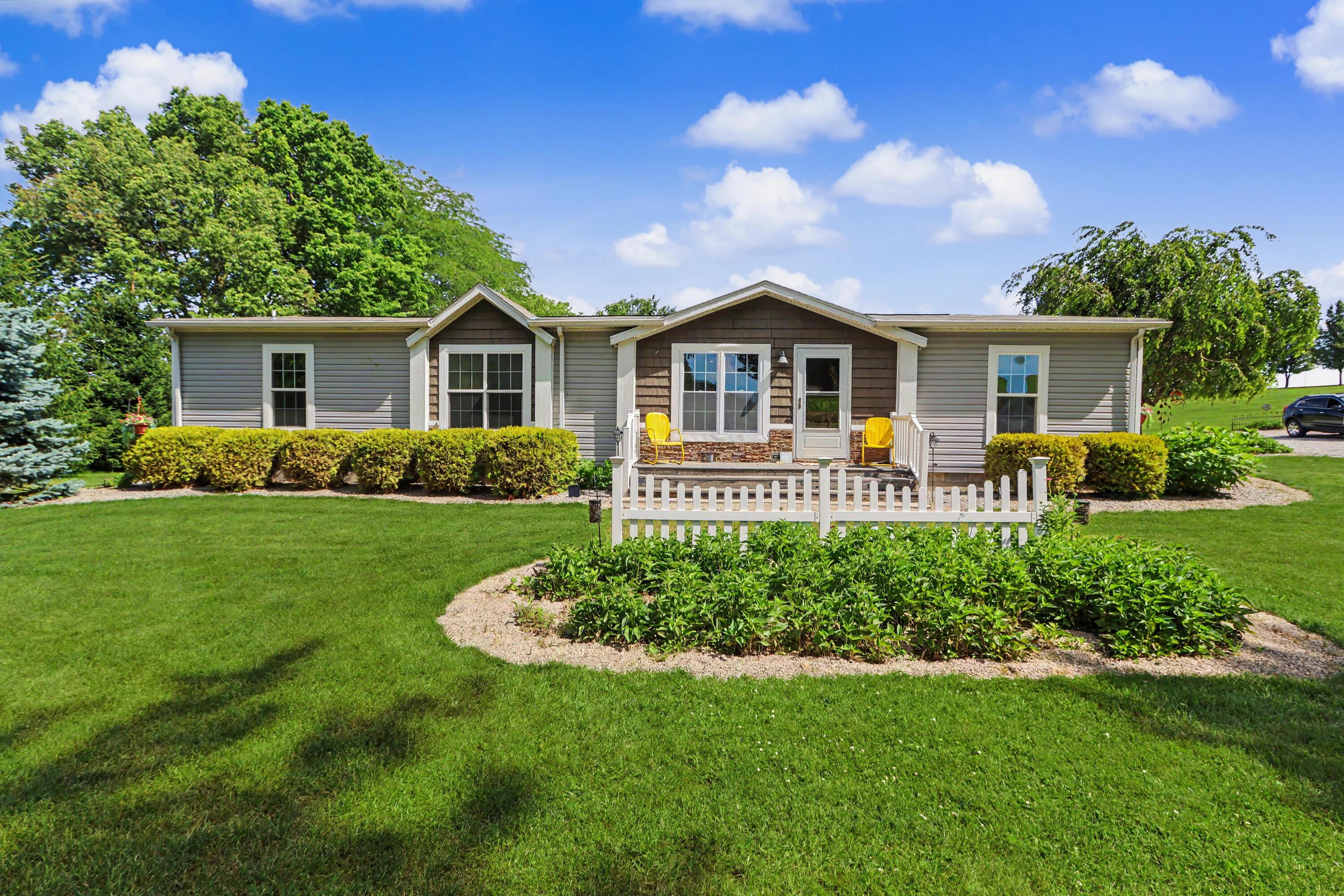 5110 Musgrave Road Bucyrus, OH 44820 - Photo 1 of 44
