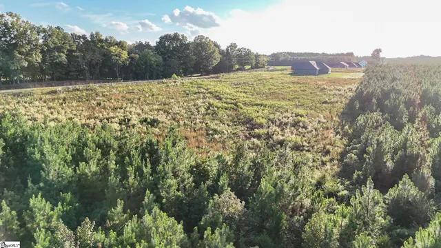 $210,000 | 695 Young Road, Clinton, SC 29325