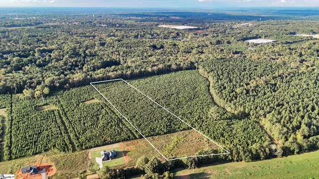 $210,000 | 695 Young Road, Clinton, SC 29325