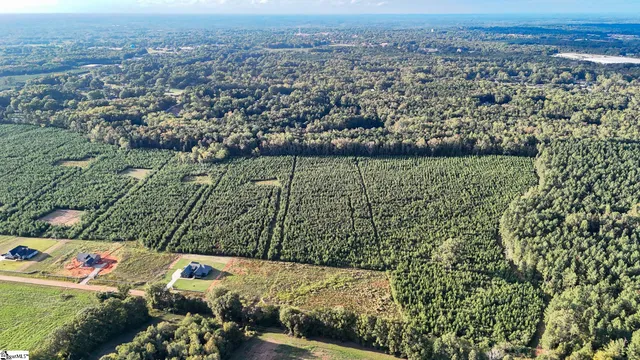 $210,000 | 695 Young Road, Clinton, SC 29325