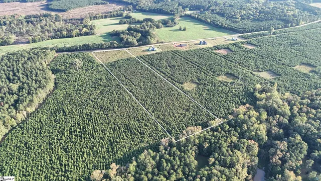 $210,000 | 695 Young Road, Clinton, SC 29325