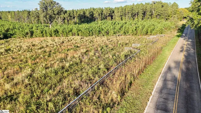 $210,000 | 695 Young Road, Clinton, SC 29325