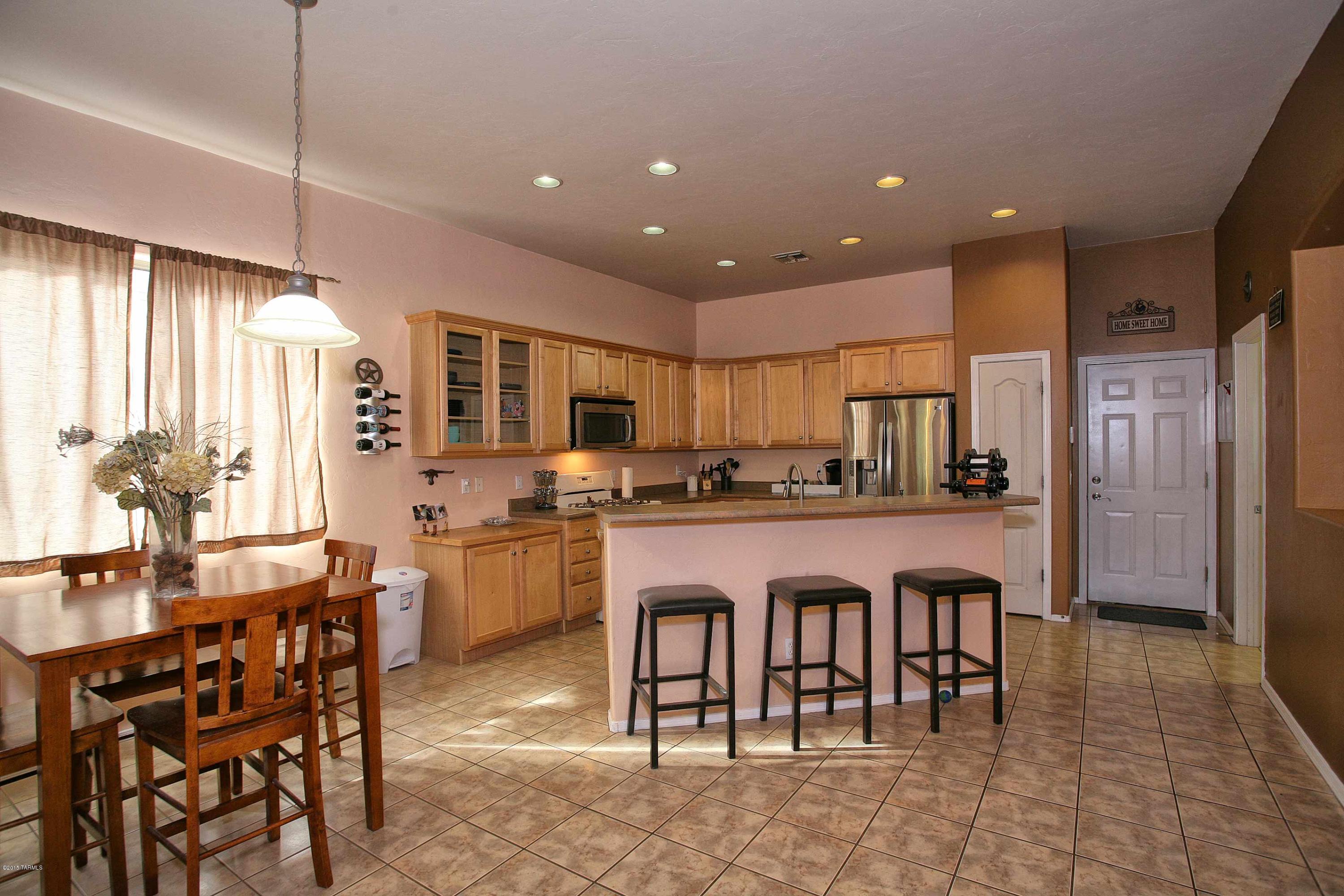 3484 South Thunder Chorus Road Tucson, AZ 85713 - Photo 10 of 24 Gallery Image 10