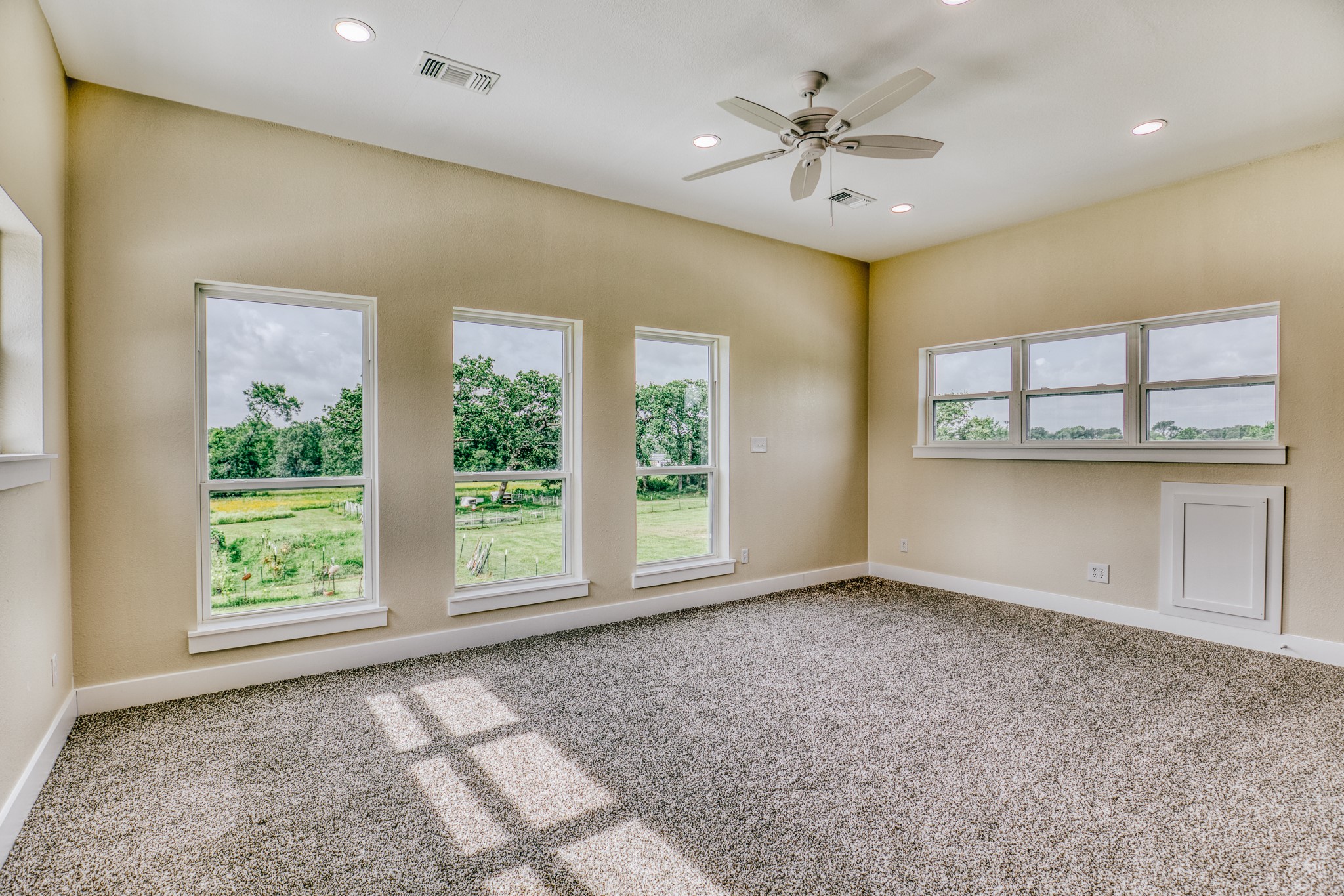 38261 Fm 1736 Road Hempstead, TX 77445 - Photo 29 of 43 Upstairs flex room