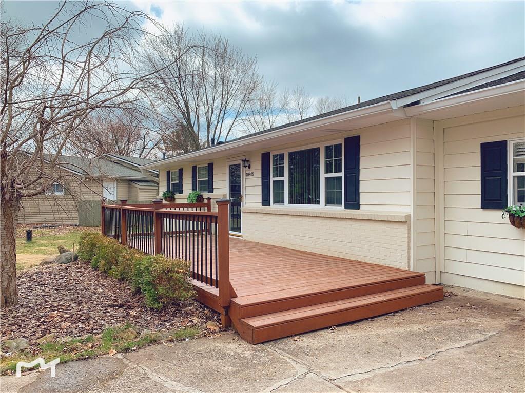 10816 Ruckle Street Indianapolis, IN 46280 - Photo 2 of 17 Gallery Image 2