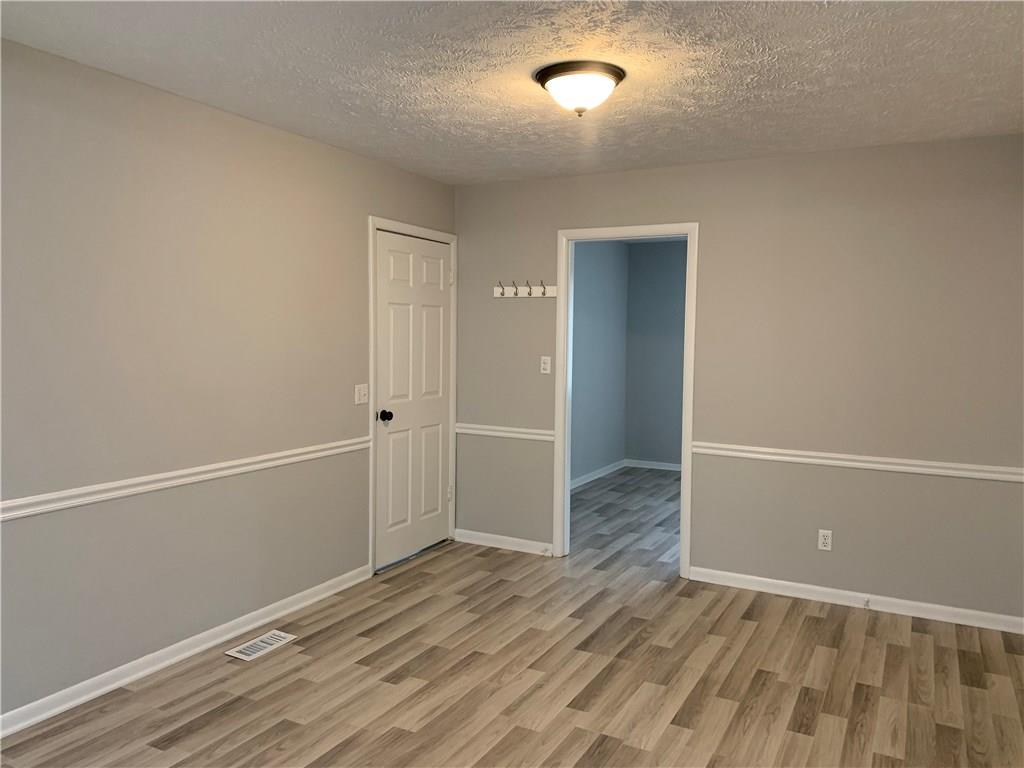 10816 Ruckle Street Indianapolis, IN 46280 - Photo 8 of 17 Gallery Image 8