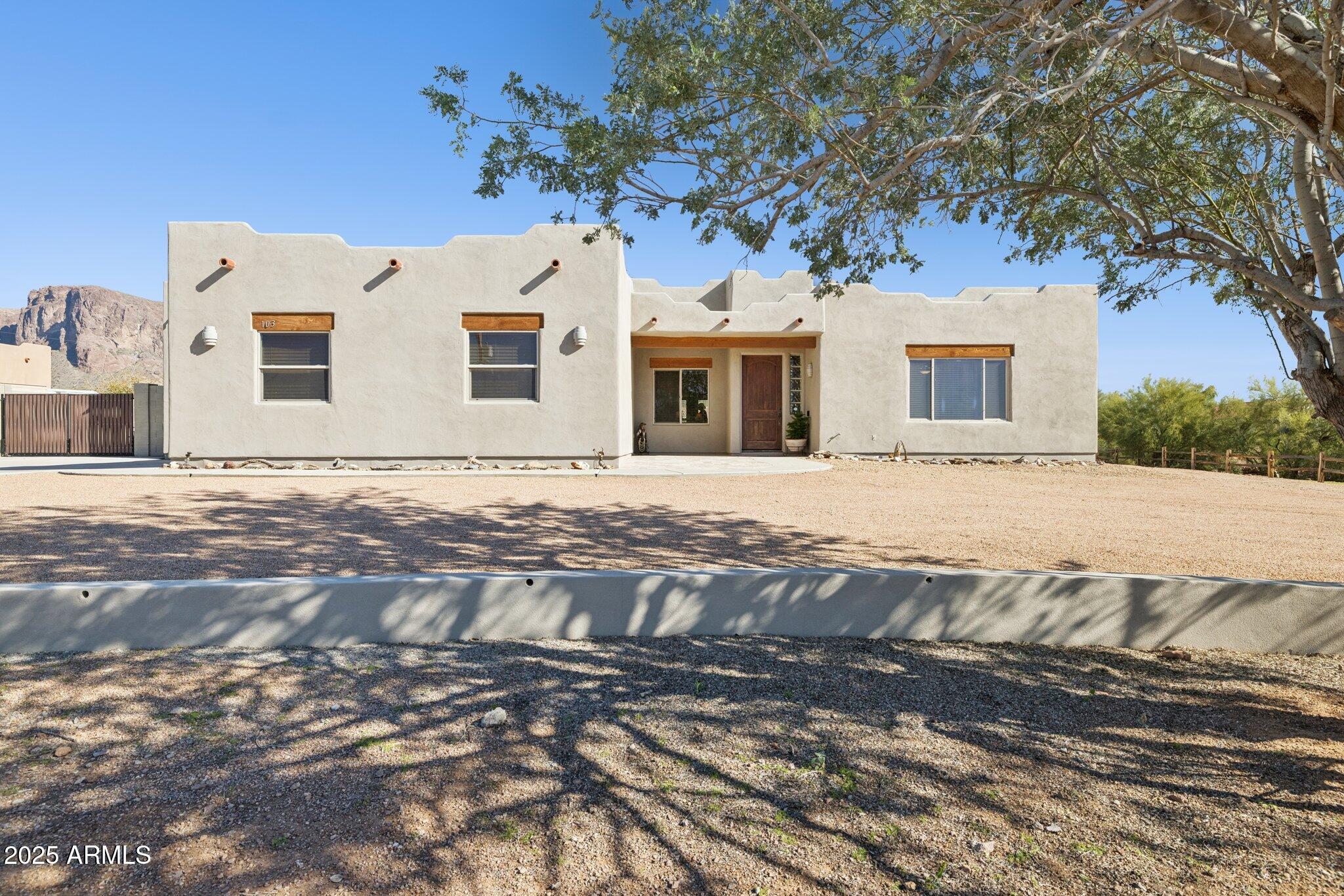 103 South Sixshooter Road Apache Junction, AZ 85119 - Photo 8 of 66 103 S Sixshooter