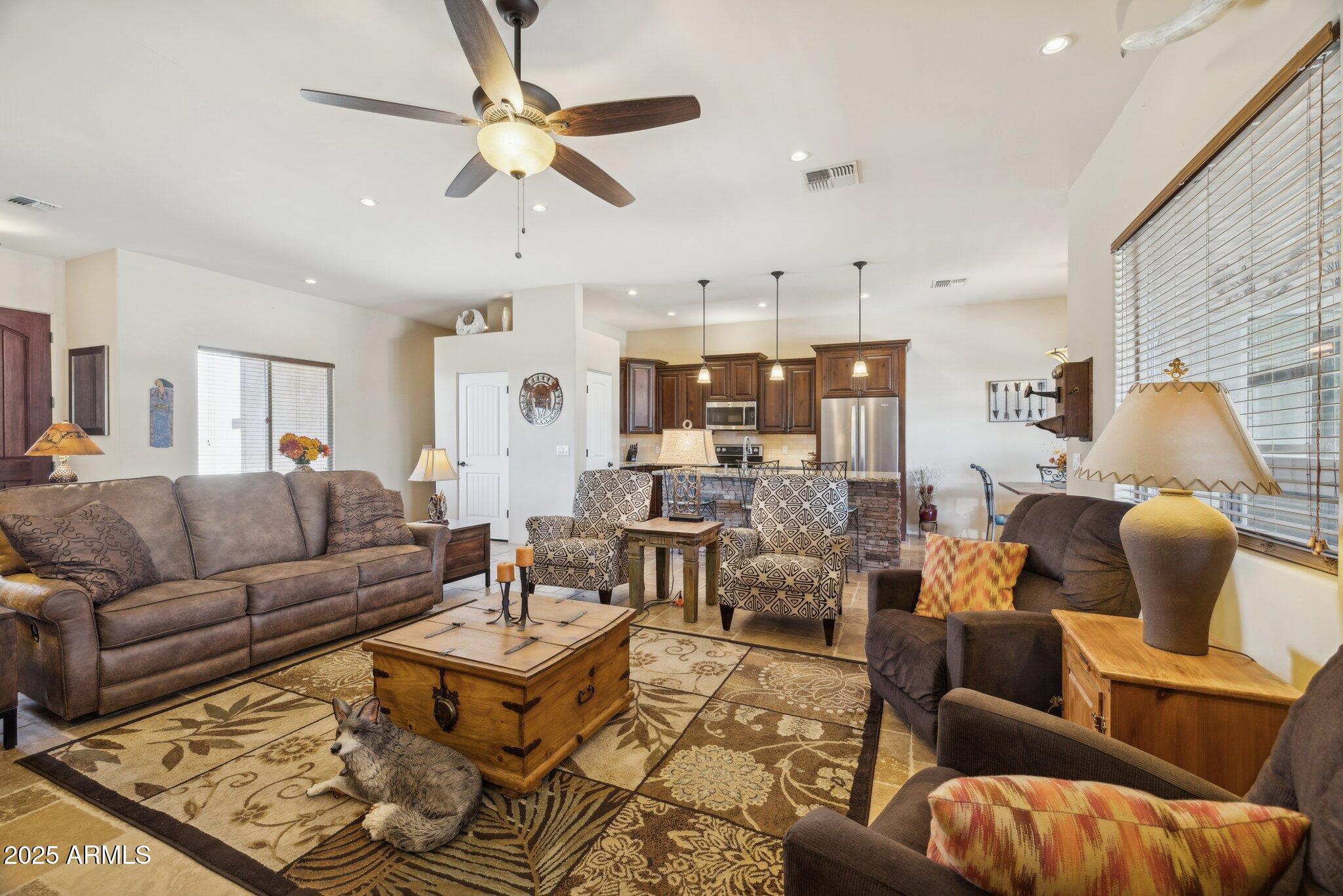 103 South Sixshooter Road Apache Junction, AZ 85119 - Photo 18 of 66 Great Room