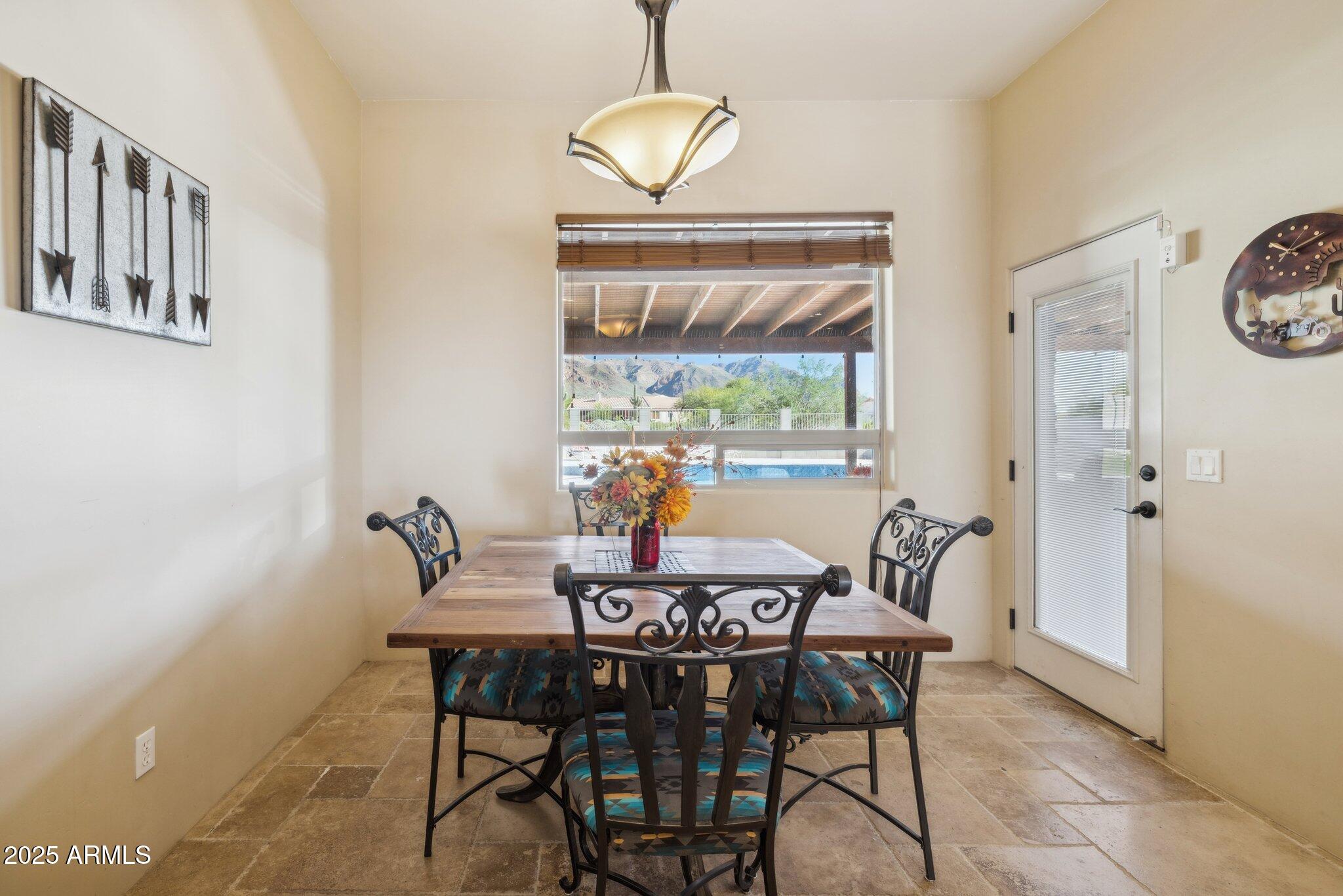 103 South Sixshooter Road Apache Junction, AZ 85119 - Photo 29 of 66 Eat in Kitchen