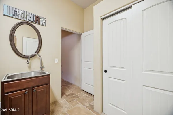 $925,000 | 103 South Sixshooter Road, Apache Junction, AZ 85119